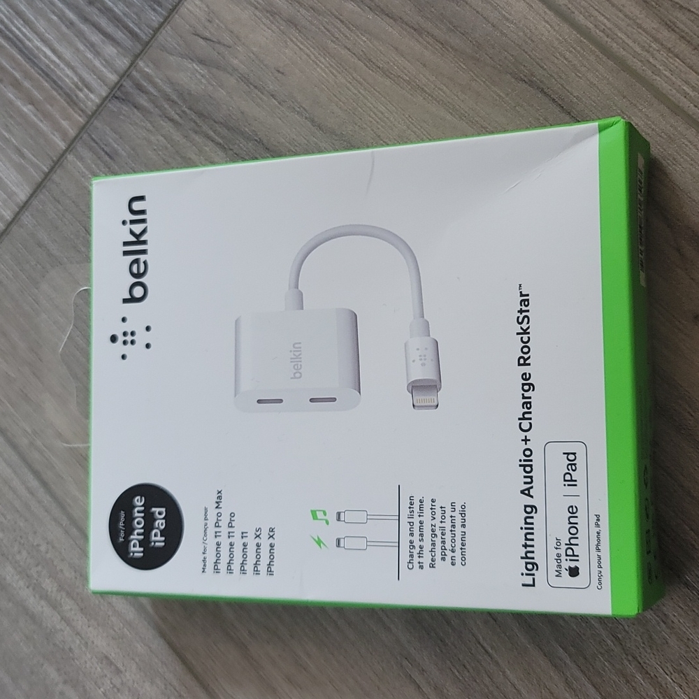 Belkin Lightning Audio+Charge RockStar ☆ NIP
